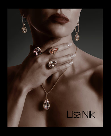 Lisa Nik Rose De France Round Necklace With Diamonds