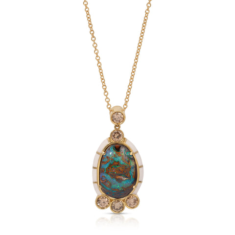 LORD Jewelry 18k Yellow Opal Pendant
